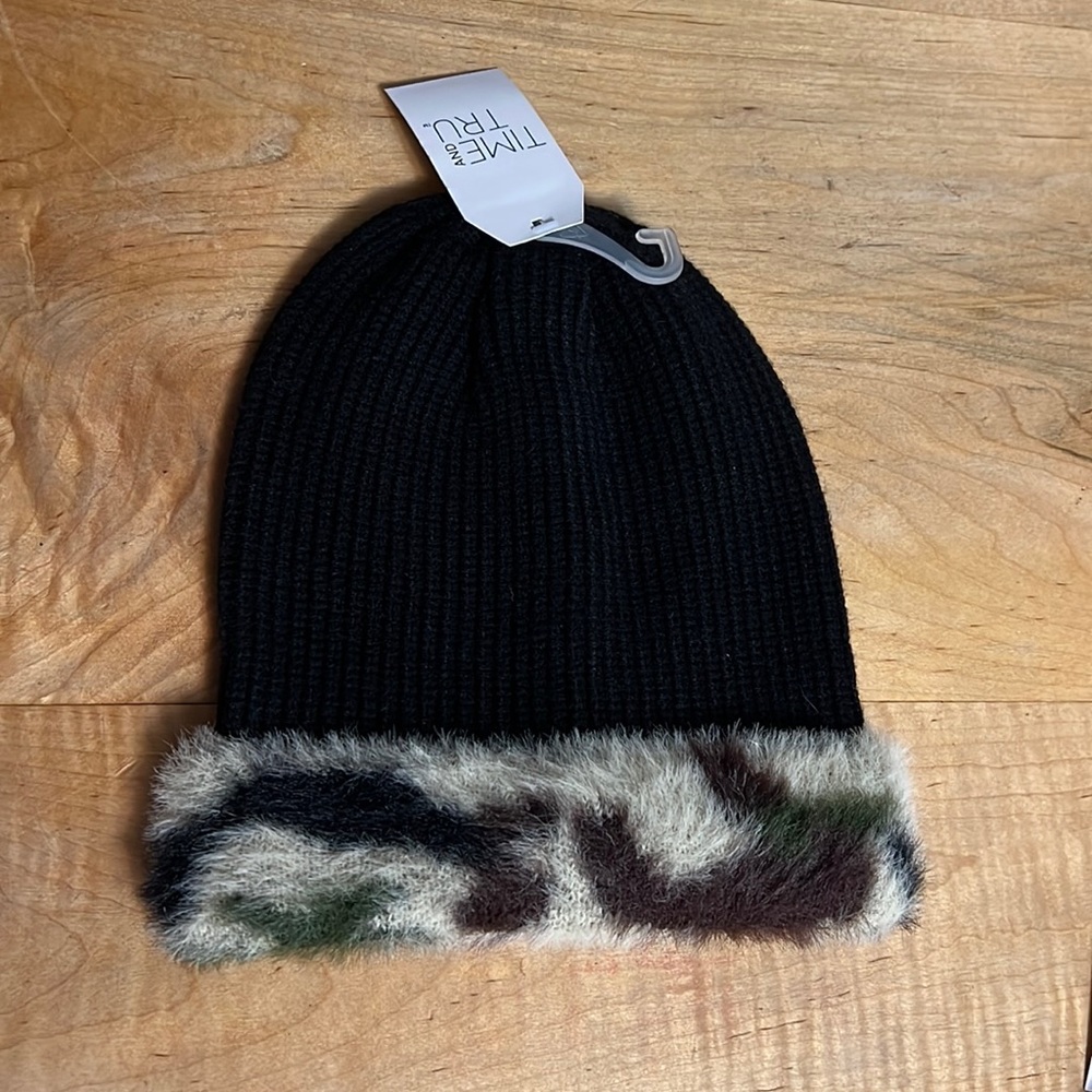NWT beanie hat